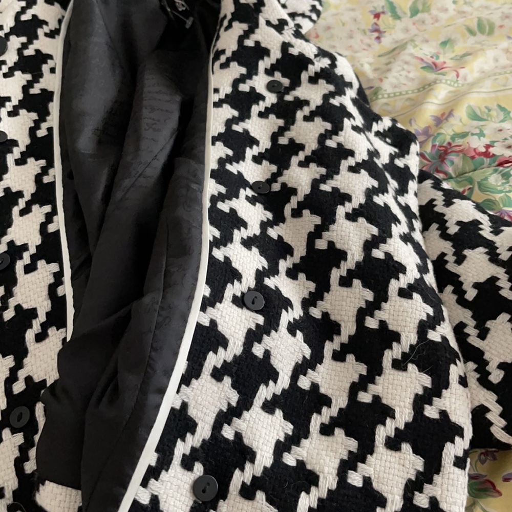 White House Black Market double breasted houndstooth cropped jacket - Picture 10 of 16